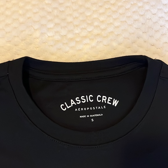 Aeropostale Skull Rose Flocked Graphic Tee - Picture 3 of 8